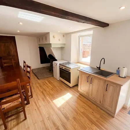 Maison Conviviale Avec Jardin A - 65 M² * Saint-Alban-d'Ay