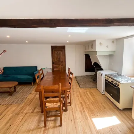 Maison Conviviale Avec Jardin A - 65 M² *
