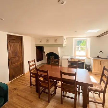 Maison Conviviale Avec Jardin A - 65 M² *